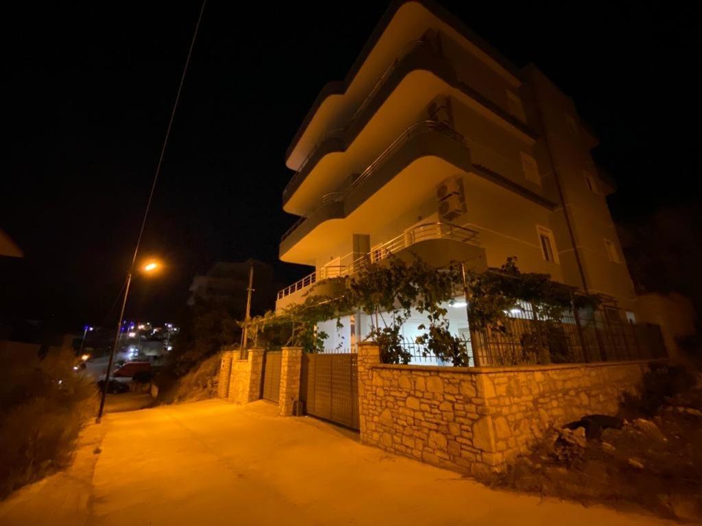 Sunmoon Apartments Sarande Exterior photo